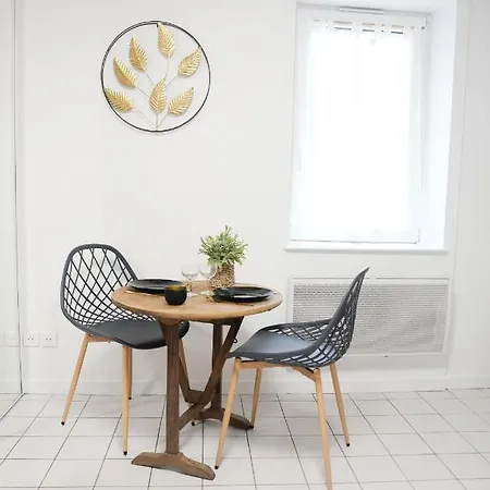 Le Vesulien 2 - Ma Petite Resa Appartement Vesoul Buitenkant foto